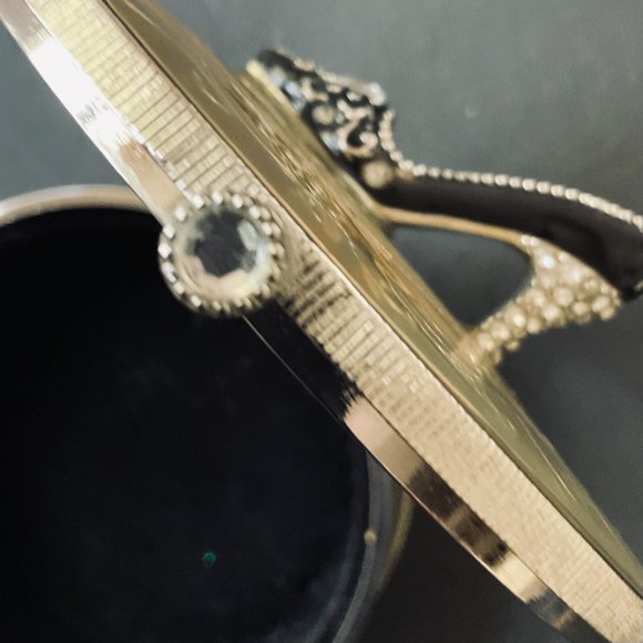 VINTAGE Jewelry or Trinket Hinged Round Metal Lined Box EUC - Picture 2 of 8